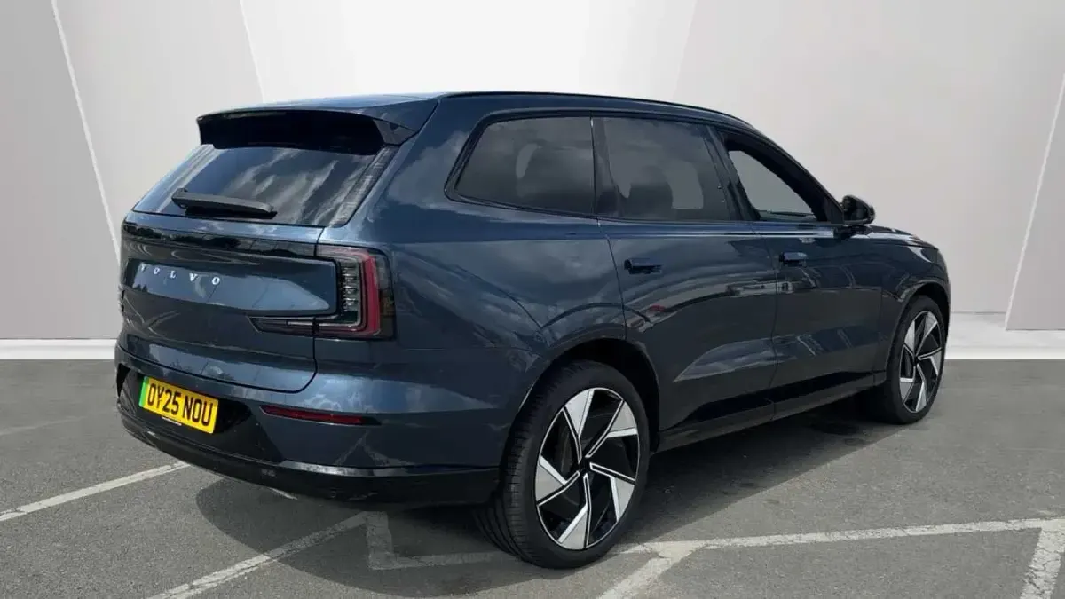 Used Volvo EX90 Ultra 295 kW (402 HP) 2025 SUV