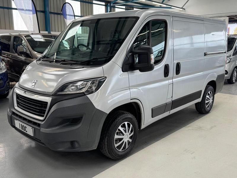 Used Peugeot Boxer 110 HP (80 kW) 2018 Silver Van
