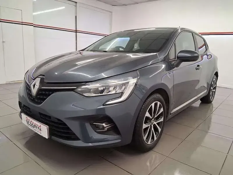 Used Renault Clio V Iconic 2020 Grey Hatchback