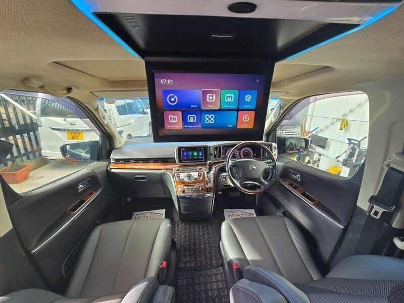 Black Used 2009 Nissan Elgrand MPV | £14,995 - Image 1/4