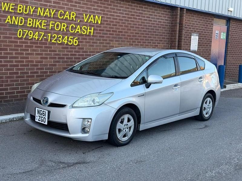 Used Toyota Prius 2011 Silver Hatchback