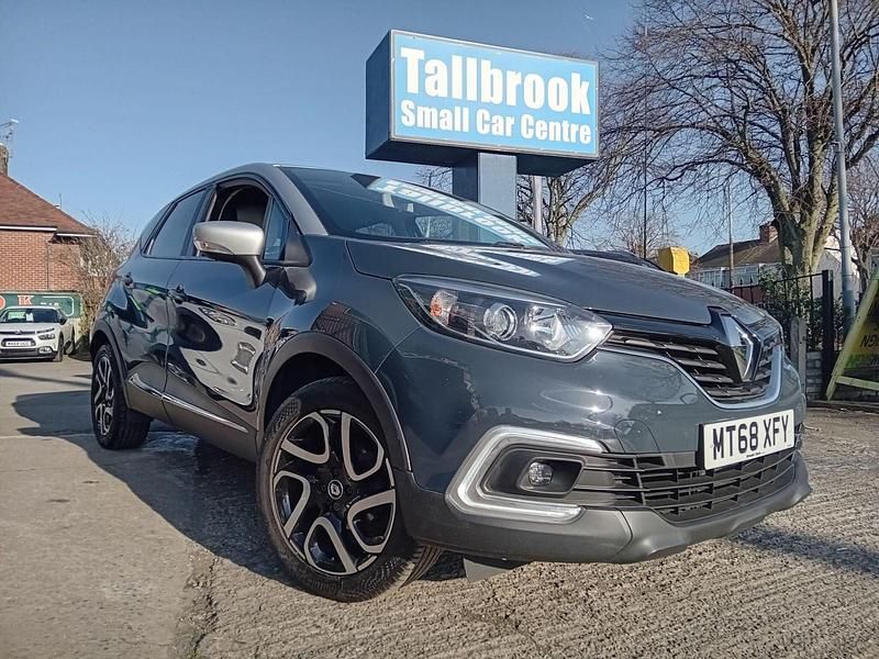 Used Renault Captur Iconic 90 HP (66 kW) 2018 Blue/silver SUV