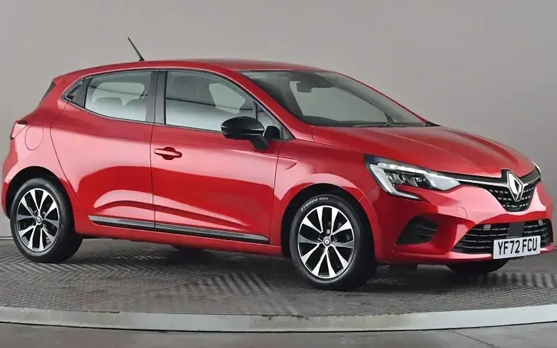 Begagnad Renault Clio V Evolution 90 HK (66 kW) 2022 Halvkombi