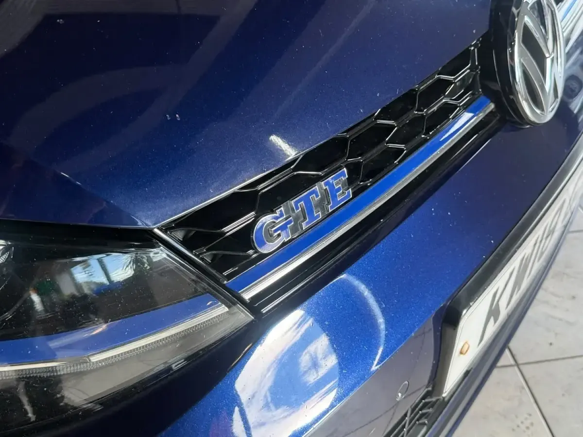Used VW Golf VII Advance 201 HP (147 kW) 2018 Blue Hatchback