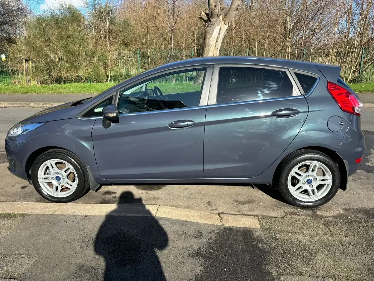 Used Ford Fiesta Zetec 2013 Grey Hatchback