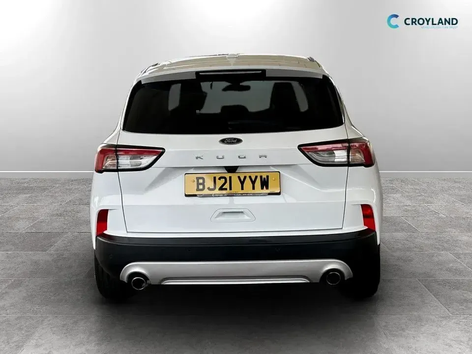 Used Ford Kuga Titanium 120 HP (88 kW) 2021 White SUV