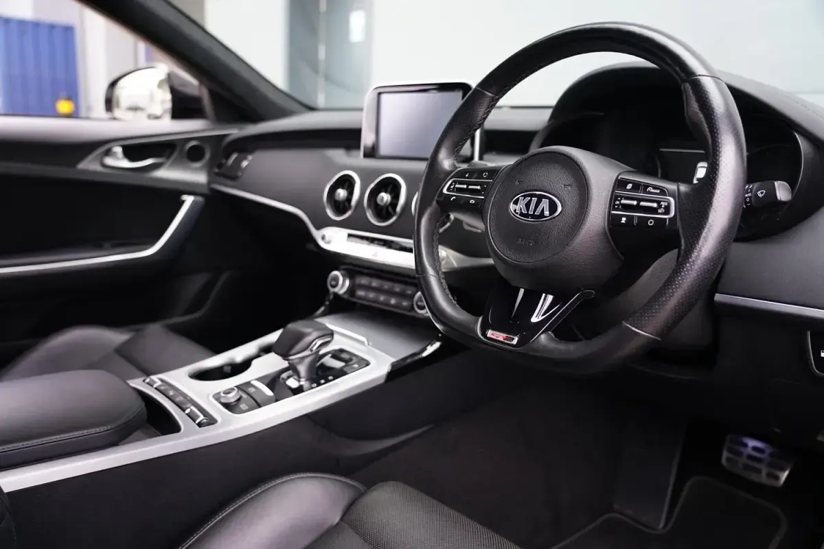Used Kia Stinger GT-Line 244 HP (179 kW) 2018 Grey Hatchback