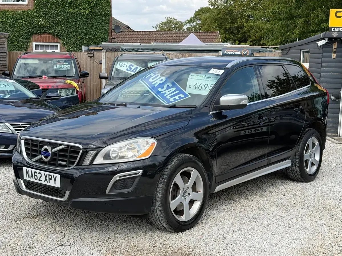 Used Volvo XC60 R-Design 163 HP (119 kW) 2012 Black SUV