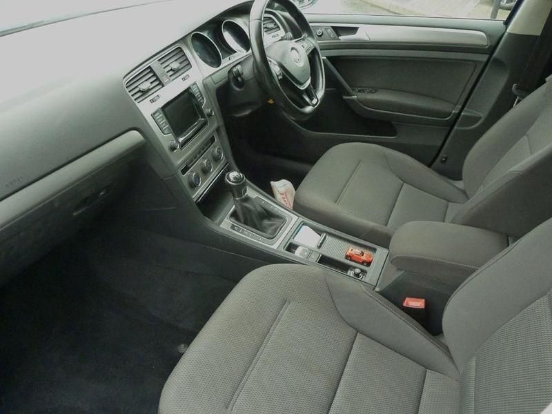 Used VW Golf VII Match 105 HP (77 kW) 2014 Blue Hatchback