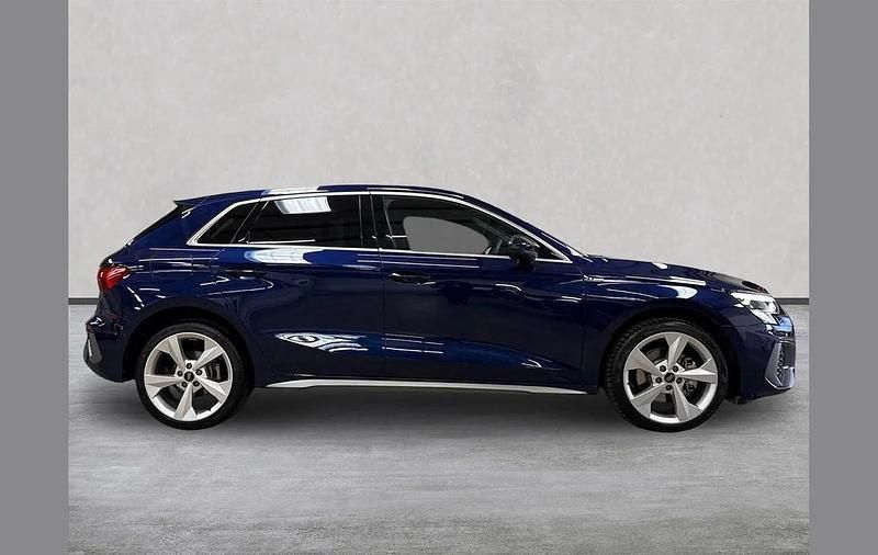 Used Audi A3 e-tron S-Line 204 HP (150 kW) 2024 Blue Hatchback