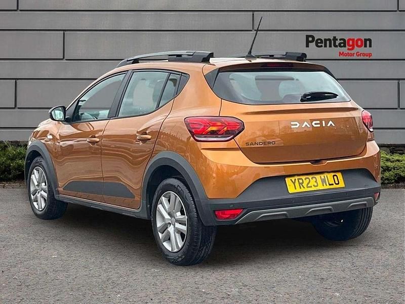 Used Dacia Sandero Expression 90 HP (66 kW) 2023 Orange SUV