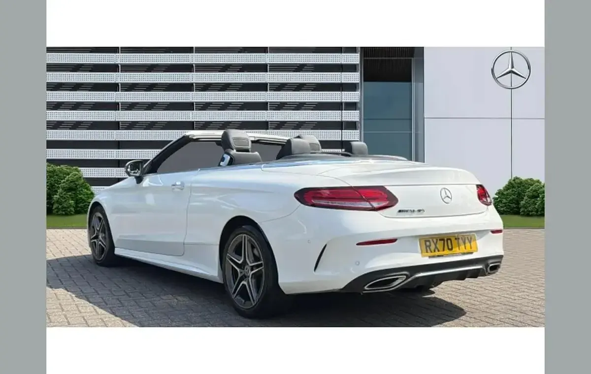 Used Mercedes C200 AMG Line Premium Plus 180 HP (132 kW) 2020 White Cabriolet