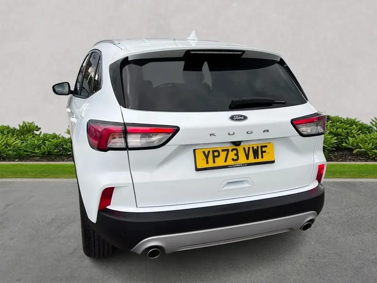 Used Ford Kuga Titanium 150 HP (110 kW) 2023 White SUV