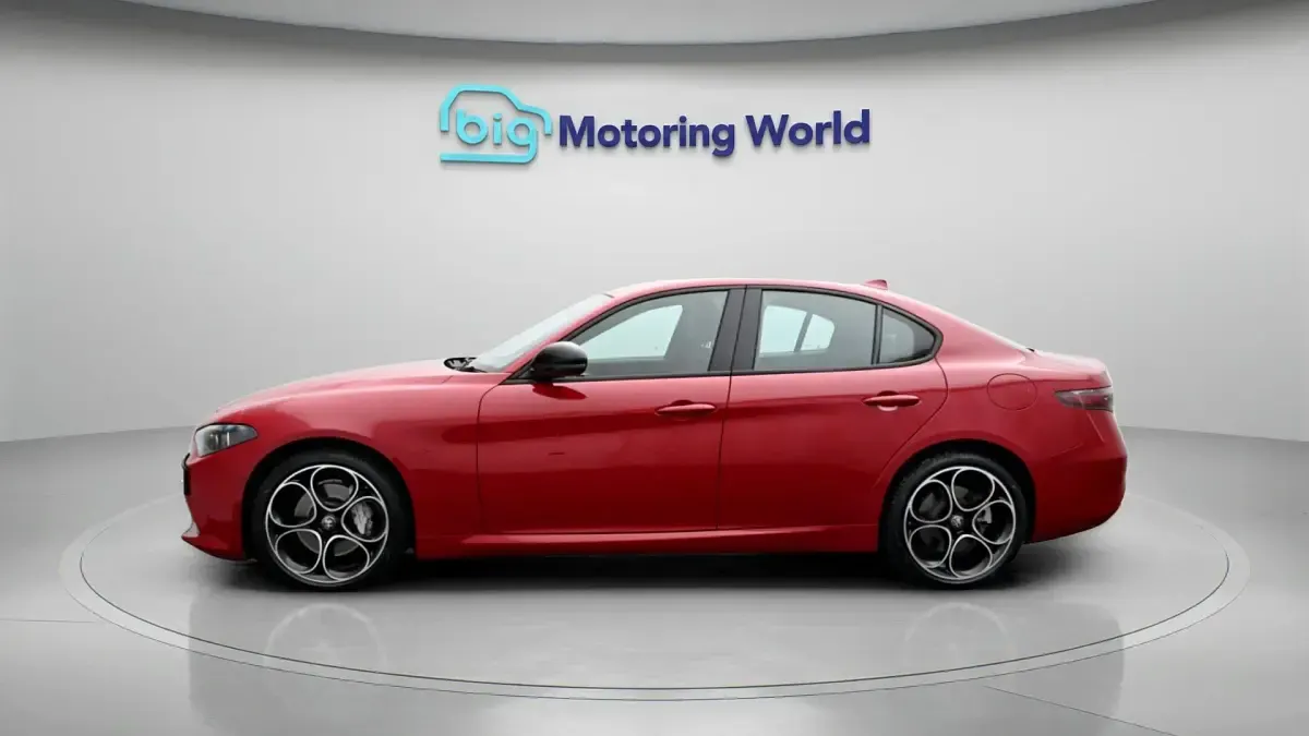 Used Alfa Romeo Giulia Sprint Sprint 276 HP (202 kW) 2024 Coupe