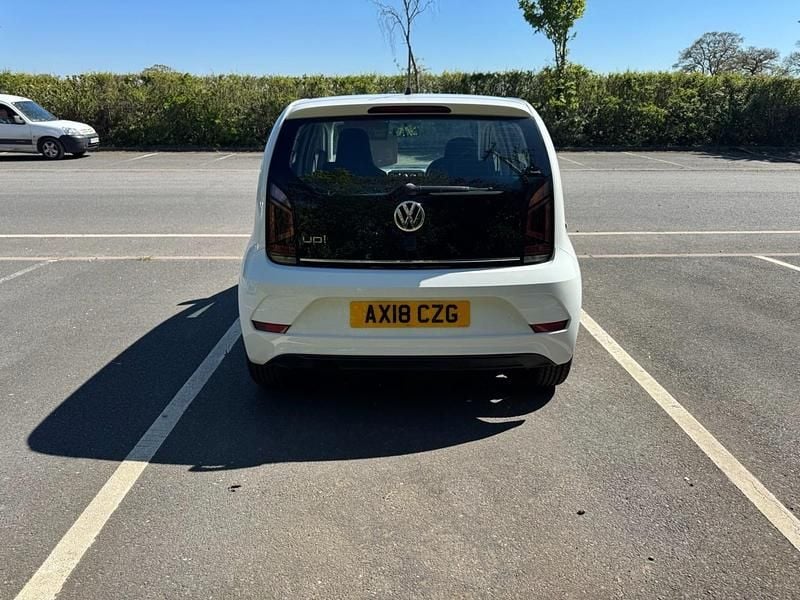 Used VW up! high up! 90 HP (66 kW) 2018 White Hatchback