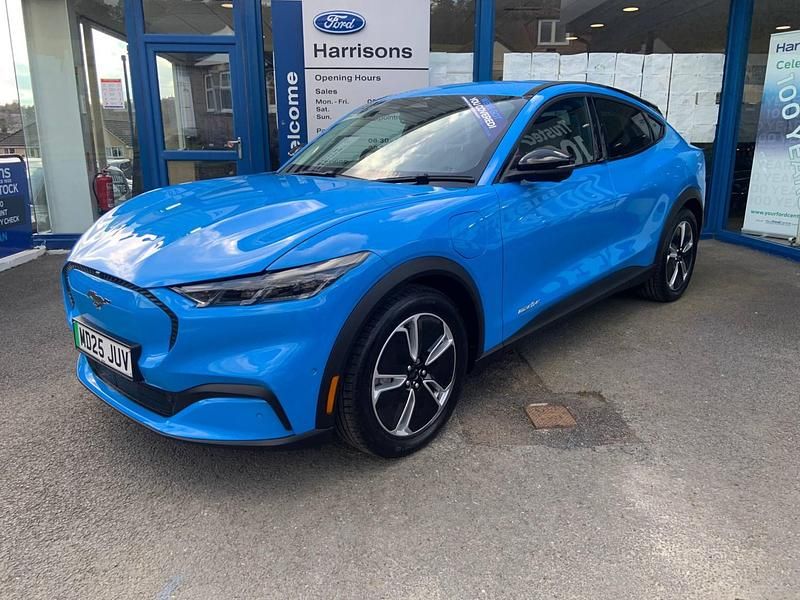 Used Ford Mustang Select 268 HP (197 kW) 2025 Blue Hatchback