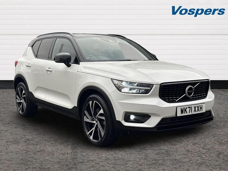 White Used 2021 Volvo XC40 R-Design Pro SUV | £22,400 (A bit pricey) - Image 1/3