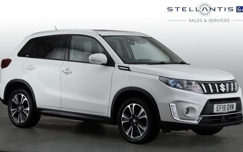 White Used 2019 Suzuki Vitara SZ5 SUV | £9,936 (Good price) - Image 1/3