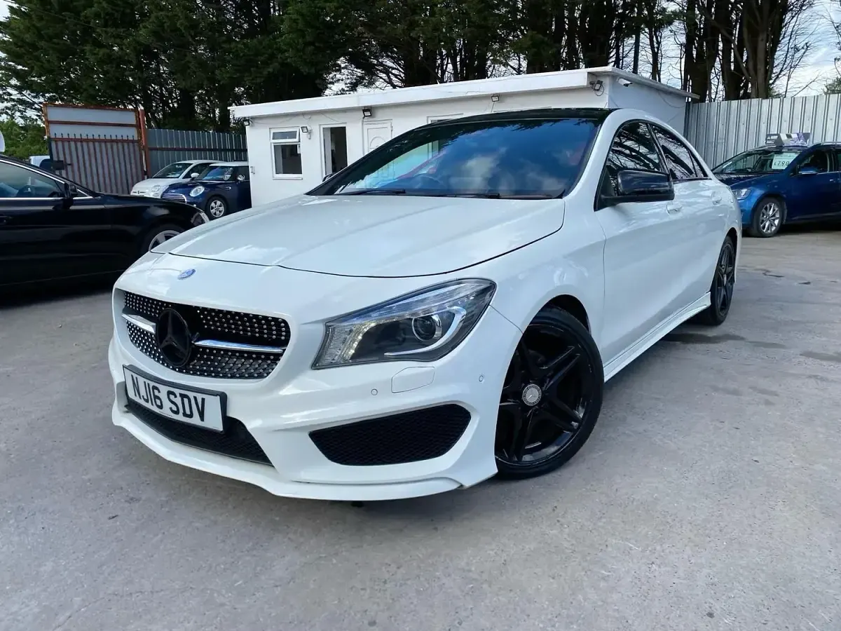 Used Mercedes CLA180 AMG 122 HP (89 kW) 2016 White Sedan