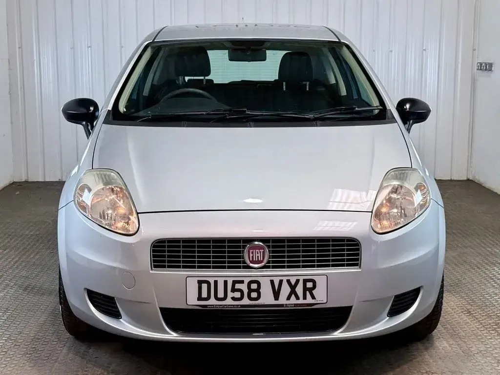 Used Fiat Grande Punto 65 HP (47 kW) 2008 Grey Hatchback