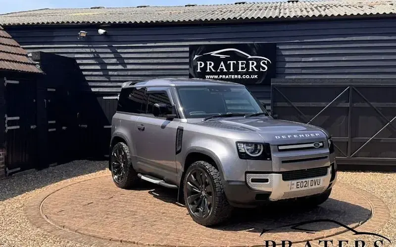 Used Land Rover Defender S 200 HP (147 kW) 2021 SUV
