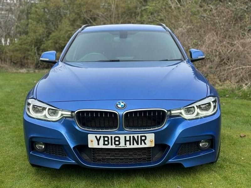 Usado BMW 320 M Sport 190 CV (139 kW) 2018 Azul Familiar