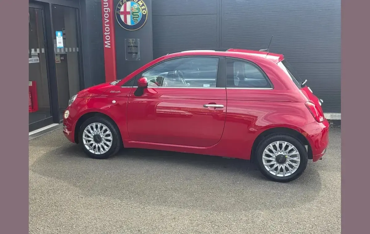 Used Fiat 500 Dolcevita 70 HP (51 kW) 2022 Red Hatchback