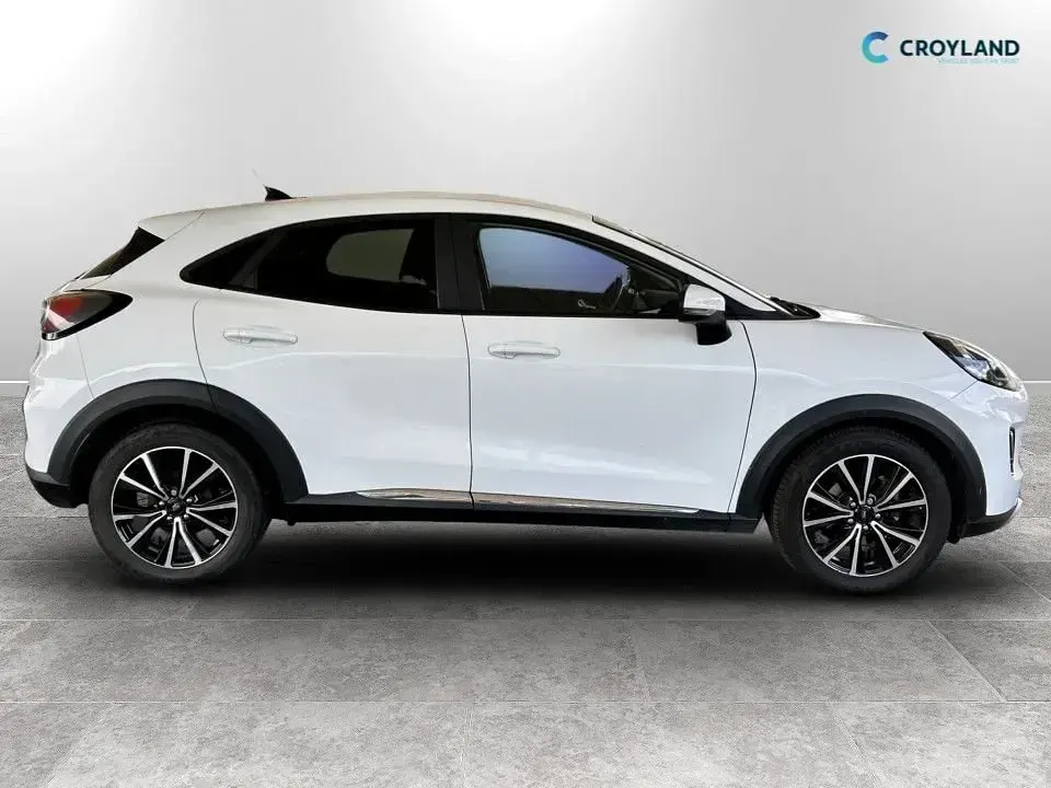 Used Ford Puma Titanium 125 HP (91 kW) 2021 White SUV