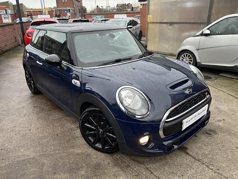 Begagnad Mini Cooper S Hatch 2015 Blå Halvkombi