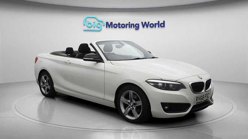Used 2018 BMW 218 Sport Line | £13,800 (Fair price) - Image 1/4