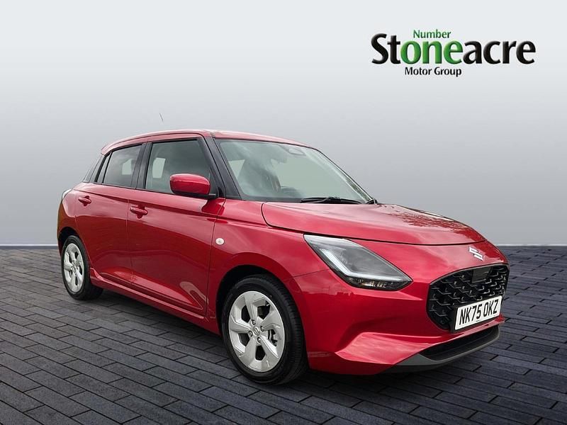 New Suzuki Swift 82 HP (60 kW) 2025 Red Hatchback