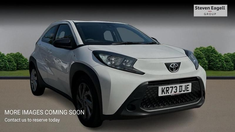 White Used 2023 Toyota Aygo PURE Hatchback | £11,923 (Fair price) - Image 1/4