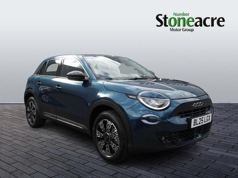 Green New 2025 Fiat 600 La Prima Hatchback | £24,000 (Fair price) - Image 1/4