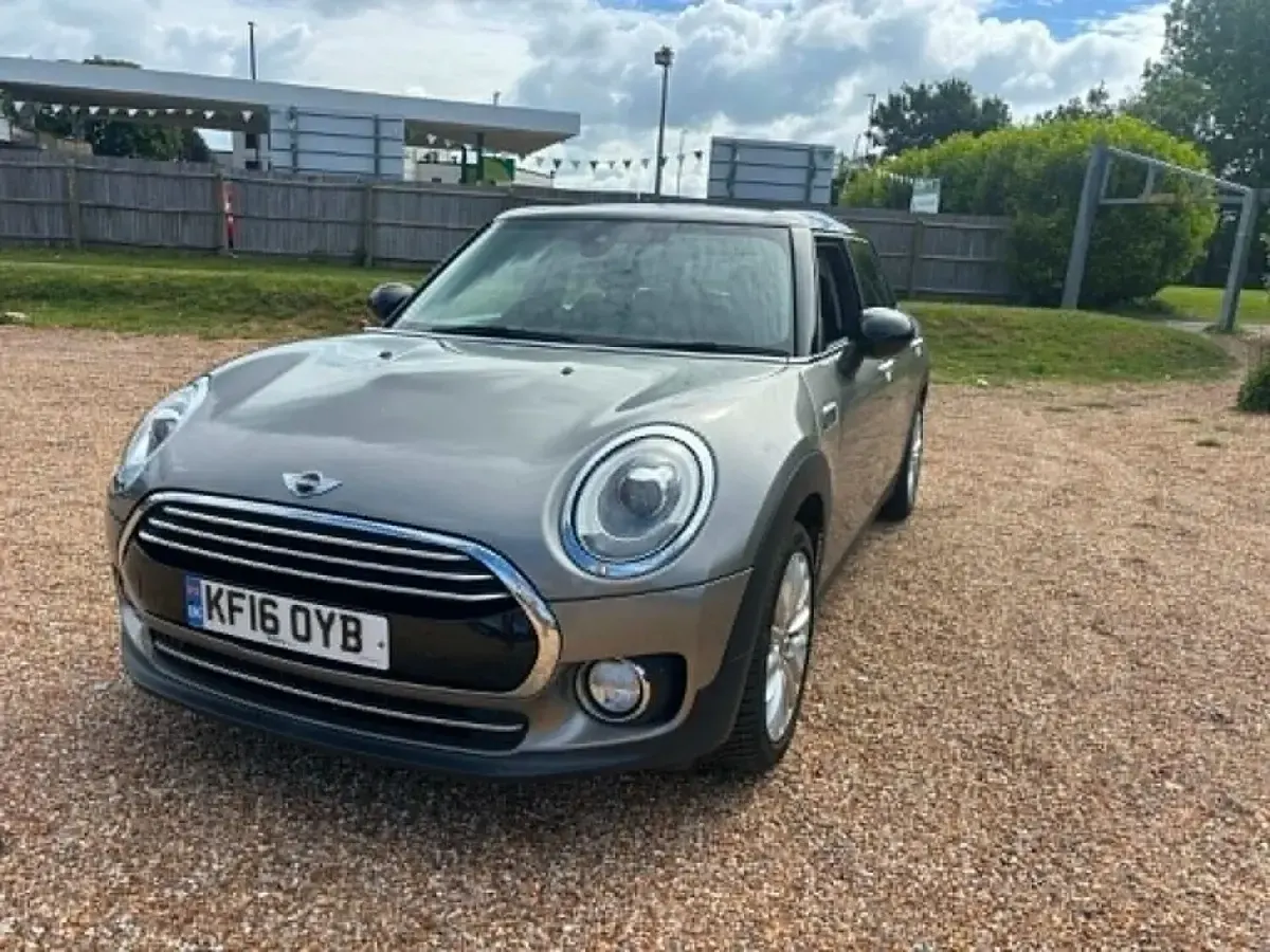 Used Mini Cooper Clubman 136 HP (100 kW) 2016 Silver Estate