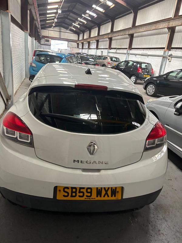 Used Renault Mégane Coupé Expression 2010 White Coupe