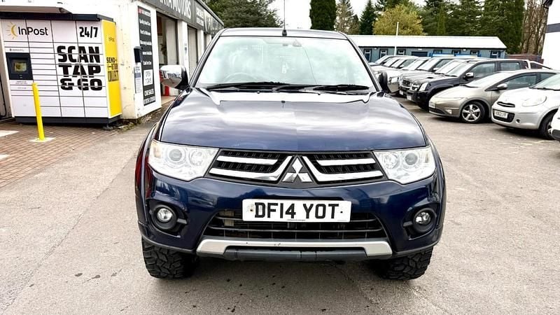 Second-hand Mitsubishi L200 176 CP (129 kW) 2014 Albastru Pickup