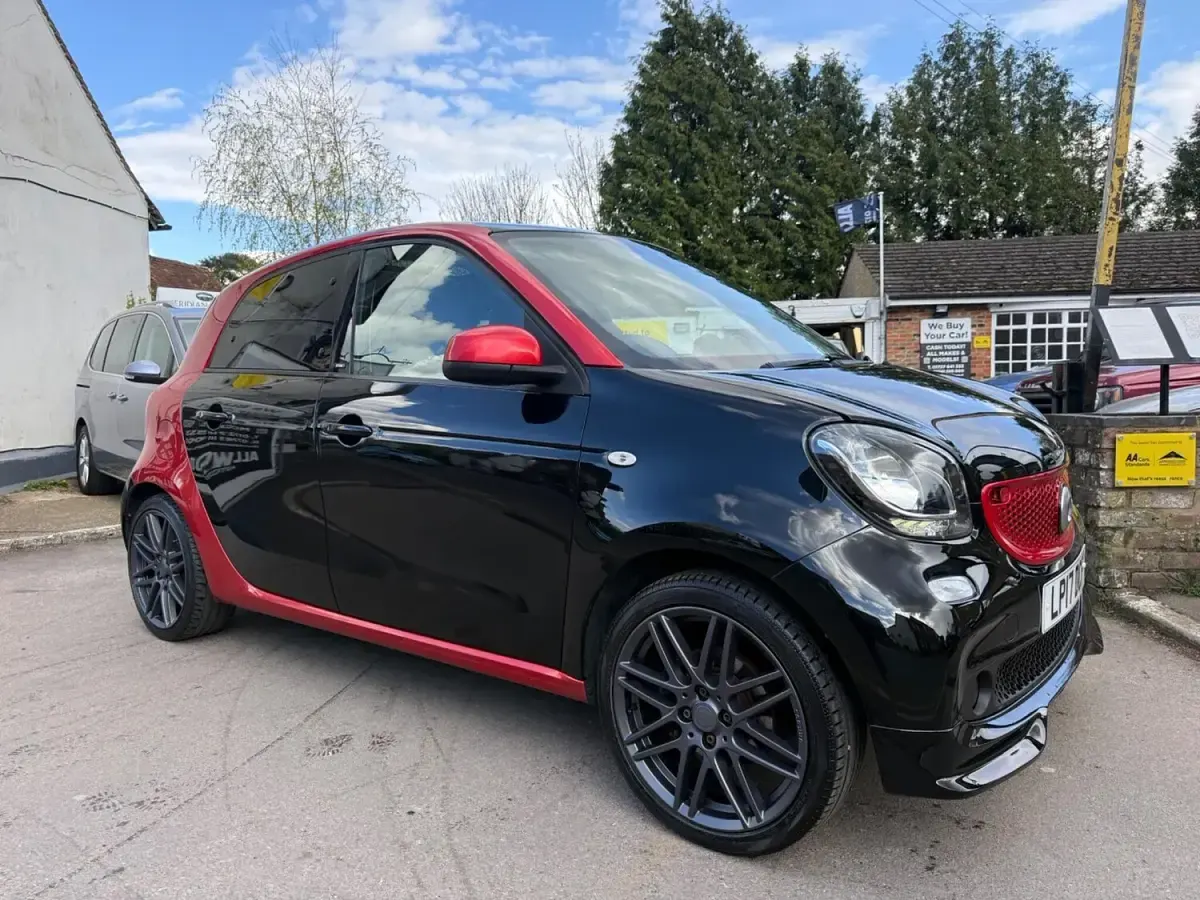 Used Smart ForFour Brabus 90 HP (66 kW) 2017 Black Hatchback