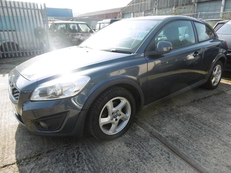 Used Volvo C30 100 HP (73 kW) 2010 Blue Hatchback