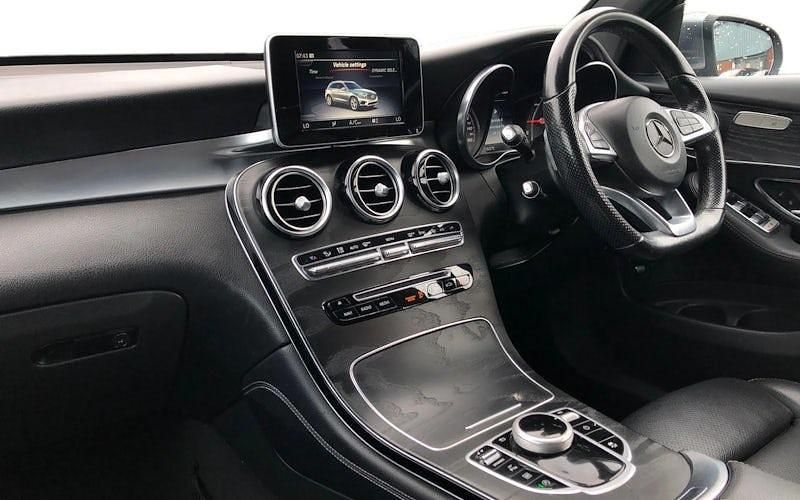 Käytetty Mercedes GLC220 Active 170 HP (125 kW) 2018 Harmaa Farmari