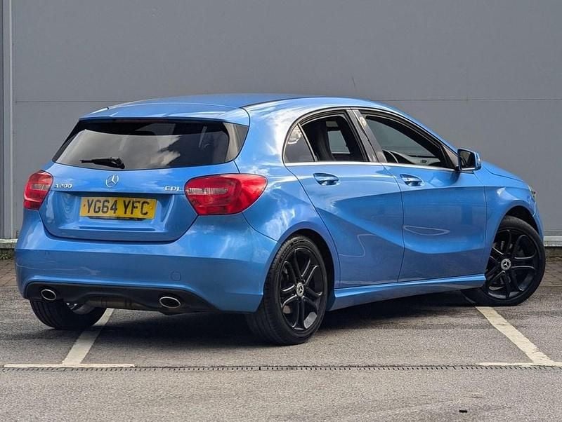 Used Mercedes A200 136 HP (100 kW) 2014 Blue Hatchback