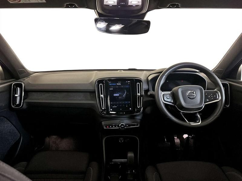 Used Volvo XC40 Core 169 kW (231 HP) 2023 Black SUV