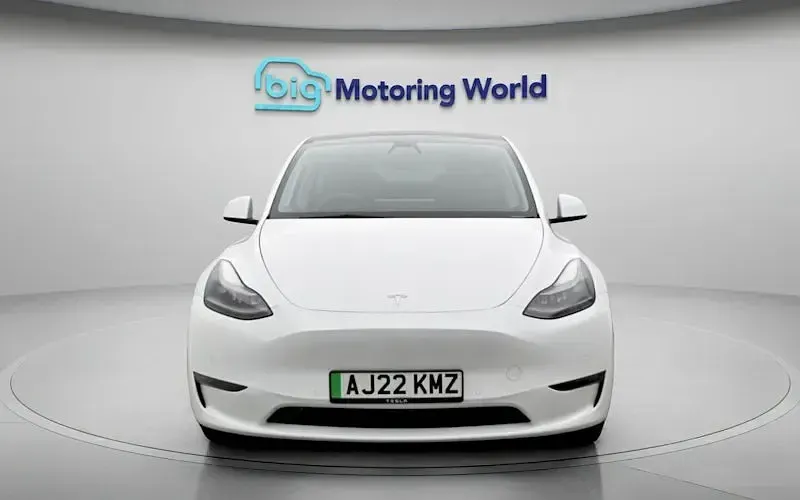 Used Tesla Model Y Long Range AWD 286 kW (389 HP) 2025 SUV