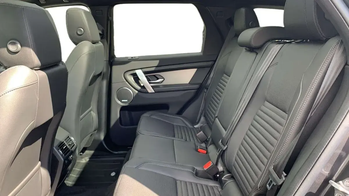 Used Land Rover Discovery 5 SE Dynamic 204 HP (150 kW) 2025 Grey SUV