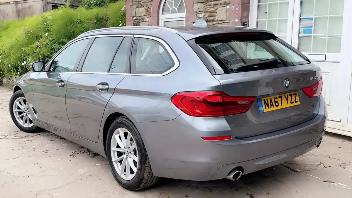 Used BMW 520 2017 Blue Estate