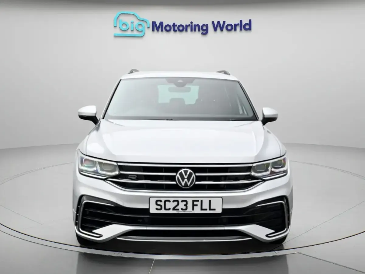 Used VW Tiguan R-line 242 HP (177 kW) 2023 SUV
