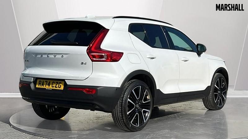 Usado Volvo XC40 Ultra 197 HP (144 kW) 2025 Branco SUV