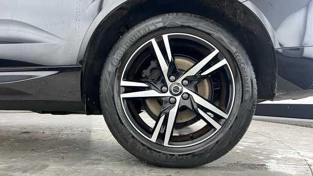 Used Volvo XC60 R-Design 247 HP (181 kW) 2022 SUV