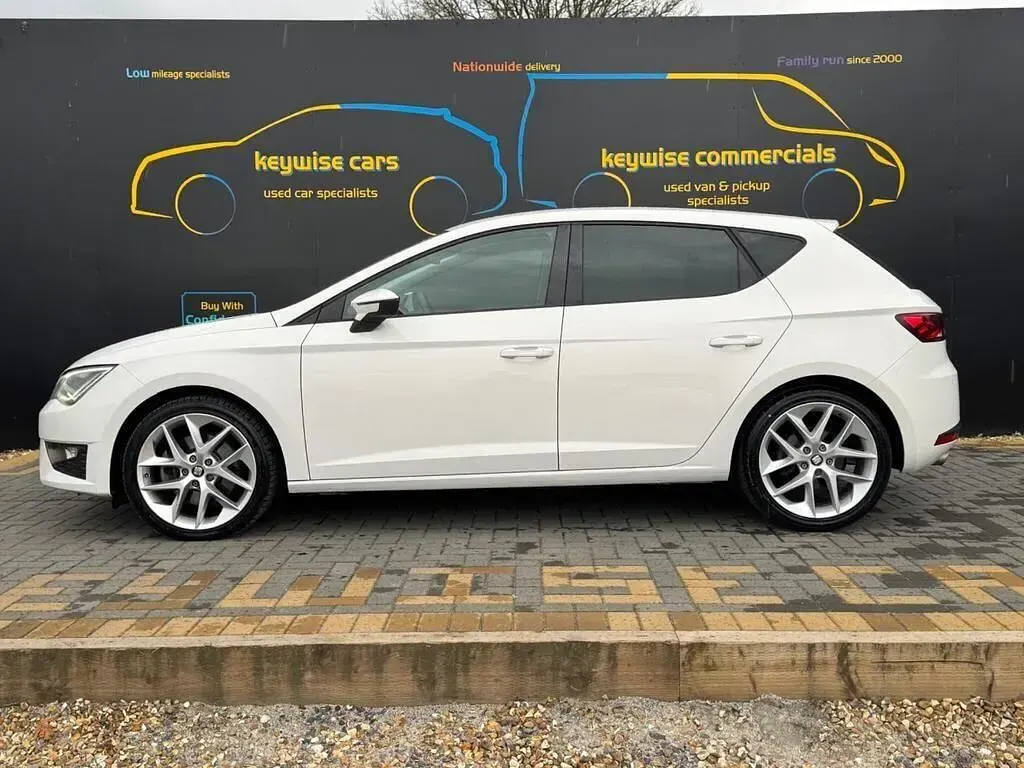 Used Seat Leon FR 184 HP (135 kW) 2016 White Hatchback