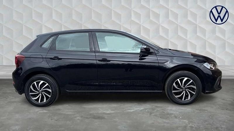Used VW Polo Life 95 HP (69 kW) 2024 Black Hatchback