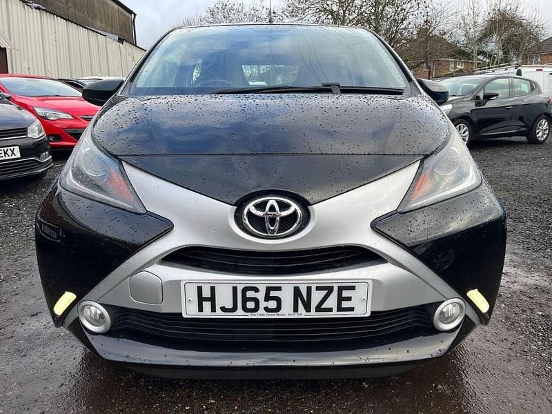 Used Toyota Aygo X-clusiv 2015 Black Hatchback